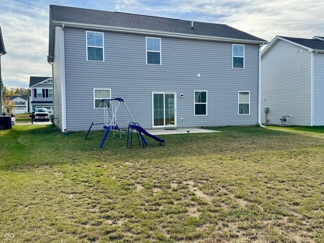 Building Photo - 830 McArthur Dr