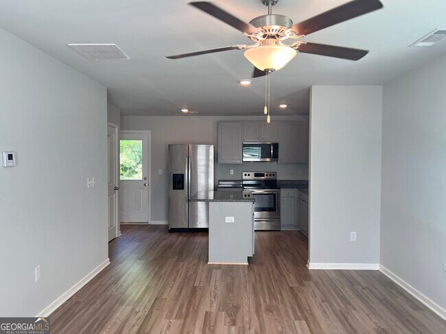 Foto del edificio - 431 Camella Cir