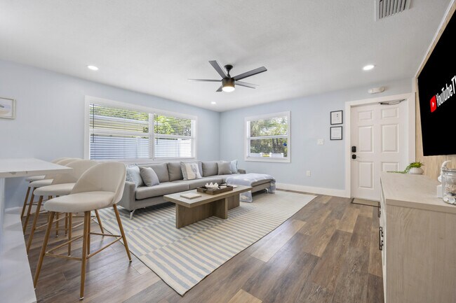 Building Photo - 79 S Brevard Ave