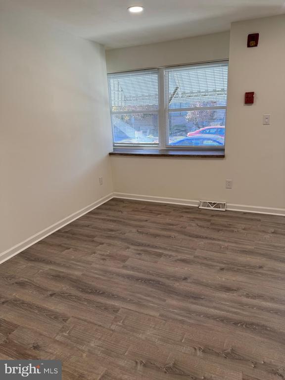 Building Photo - 19 North St