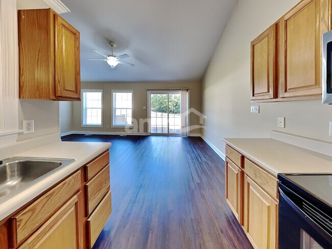 Foto del edificio - 3342 Swinford Court