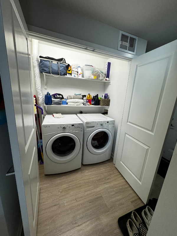 Building Photo - 2451 S Timberline Rd