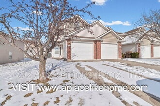 Building Photo - 807 SW Imperial Ln