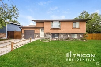 Building Photo - 567 Camino Del Rey