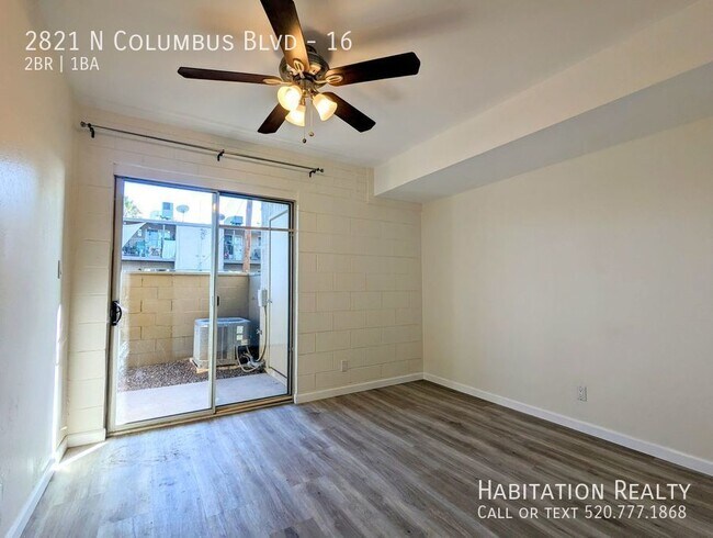 Building Photo - Renovated 2bd/1ba w/ Enclosed Yard and Poo...