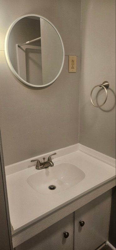 Building Photo - 10 Carter St