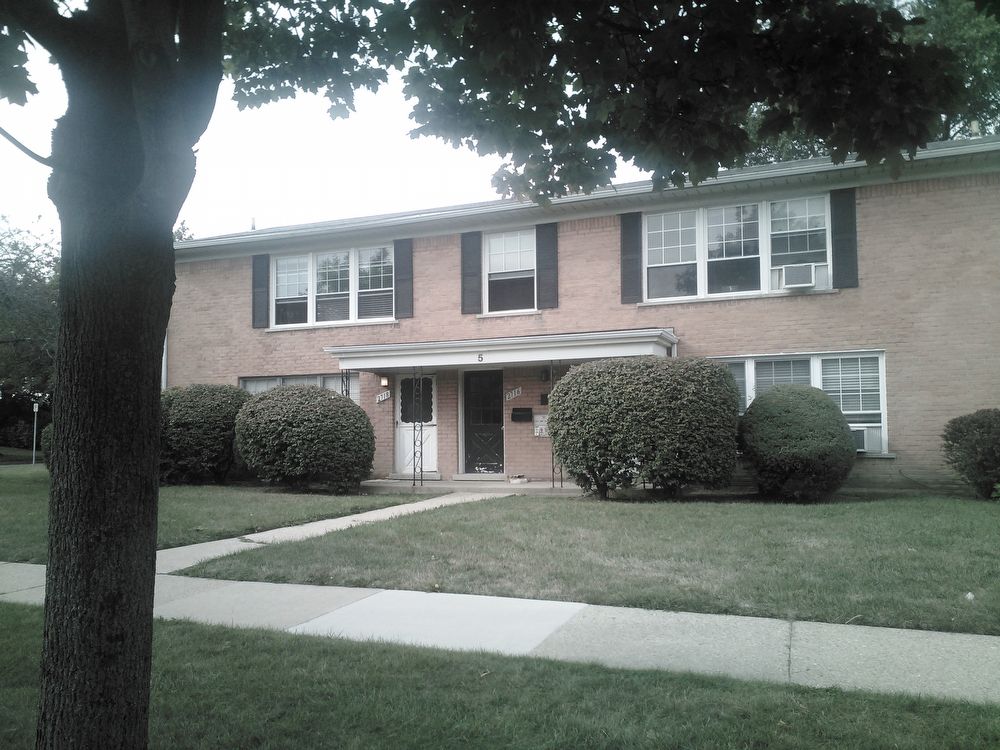 Primary Photo - 2716 W 13 Mile Rd