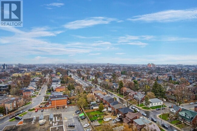 Photo du bâtiment - 1048 Broadview Ave