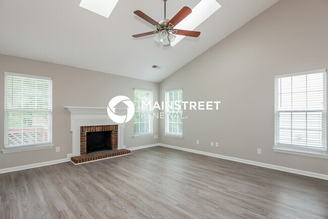 Foto del edificio - 6001 Beech Cove Ln