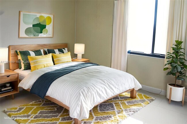 Foto del edificio - 901 Hillcrest Dr