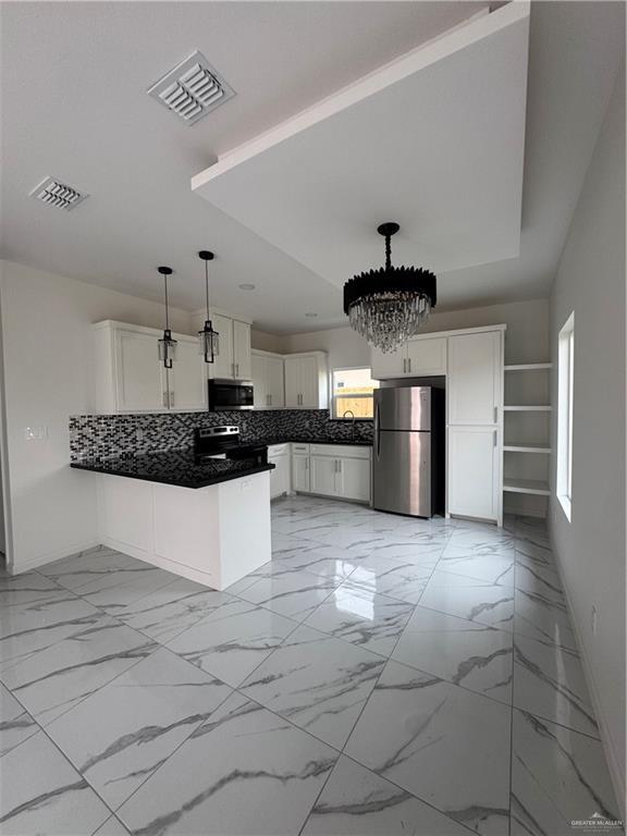 Foto del edificio - 14 West Dr