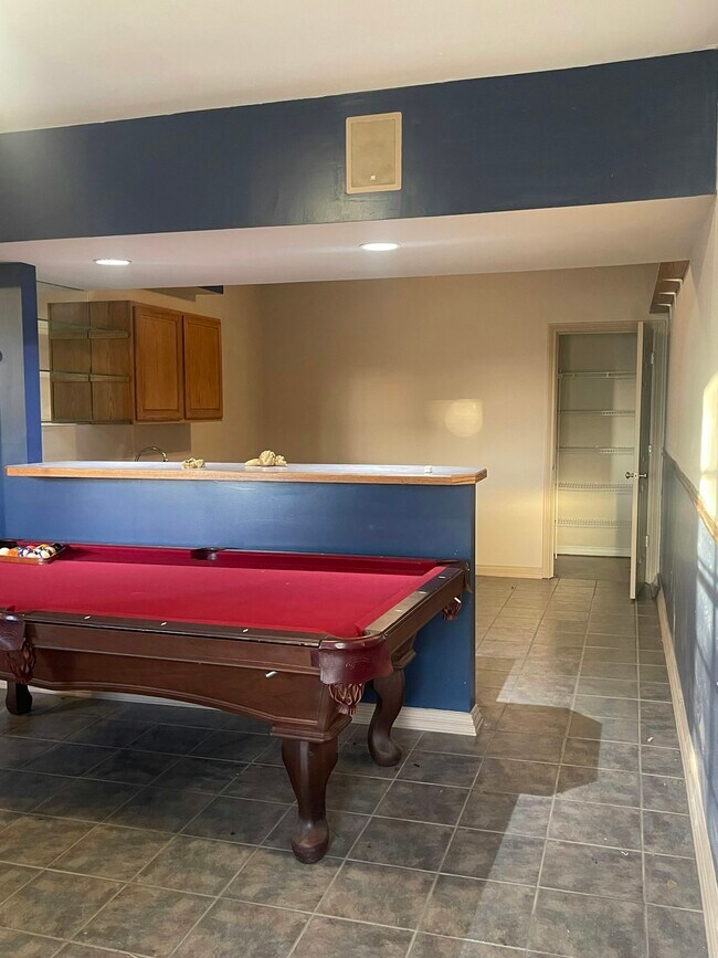 Foto del edificio - 604 Emmett Creek Ln