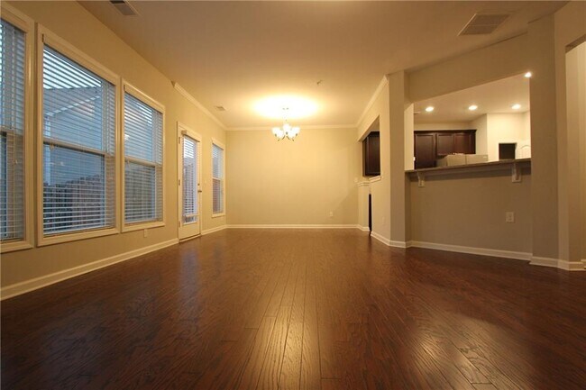 Foto del edificio - 1260 Elderwood Way
