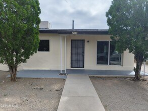 Building Photo - 4918 Guadalupe Dr Building Photo - 4918 Guadalupe Dr