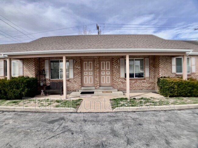 Building Photo - 142 N 200 W