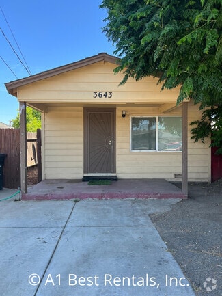 Building Photo - 3643 Dakota Ave