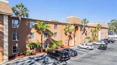 Building Photo - 12760 Indian Rocks Rd