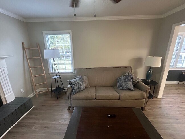 Foto del edificio - 33 Old Clayton Ct