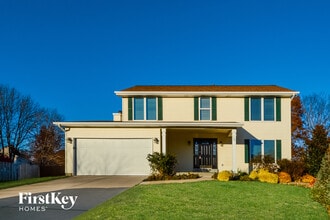 Building Photo - 284 Bluemont Ct