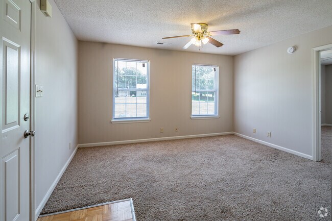 1HAB, 1BA - 600 ft² - Sala de estar - Whispering Hills
