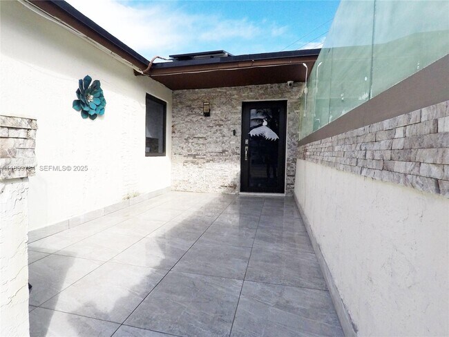 Foto del edificio - 19823 SW 123rd Pl