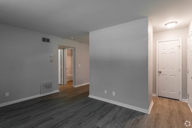 Building Photo - Pine Ridge Apartments