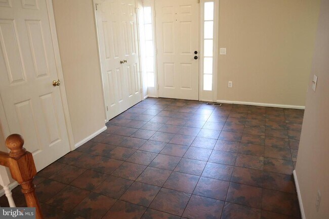 Foto del edificio - 1831 Tufa Terrace