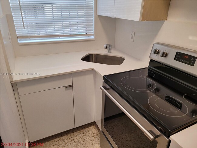 Foto del edificio - 620 SW 6th Ave