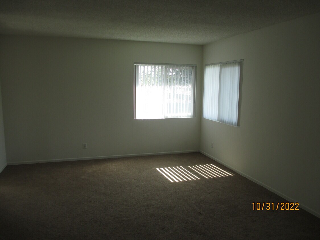 Primary Photo - 2509 W 182nd St