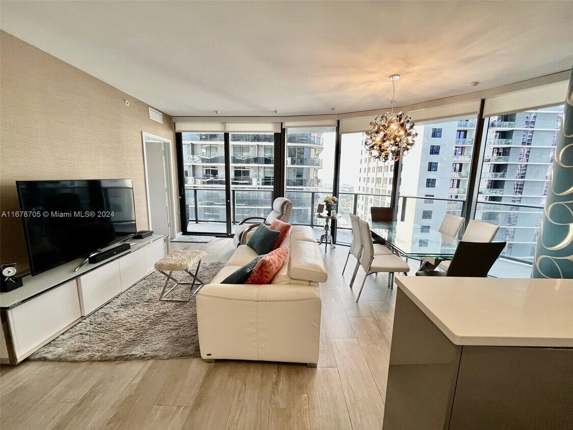 Foto principal - 45 SW 9th St