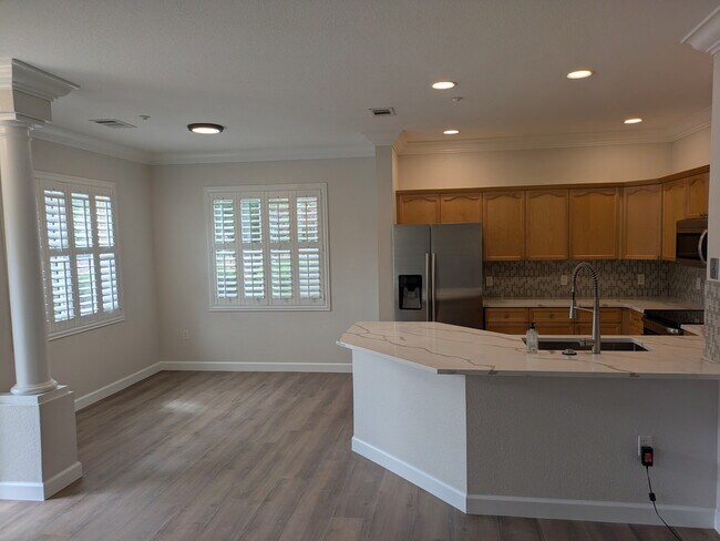 Foto del edificio - 9390 W Chatfield Pl