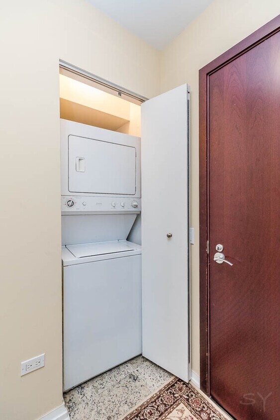 Foto principal - 33 W Ontario St