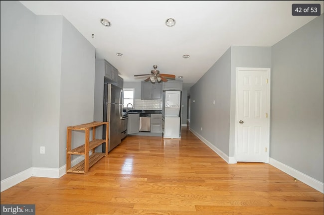 Building Photo - 1327 Tasker St