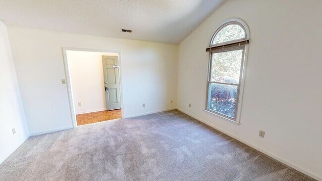 Foto del edificio - 3604 Amber Dr