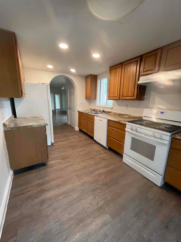 Foto del edificio - 2236 W Newton St