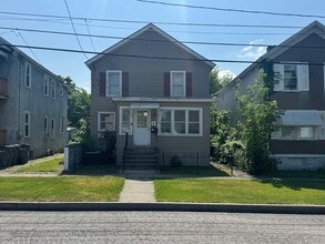 Building Photo - 110 3rd St