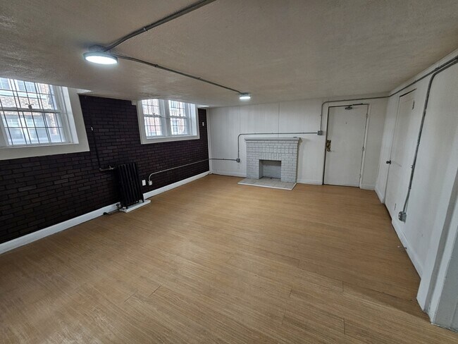 Foto del edificio - 2654 N Moreland Blvd