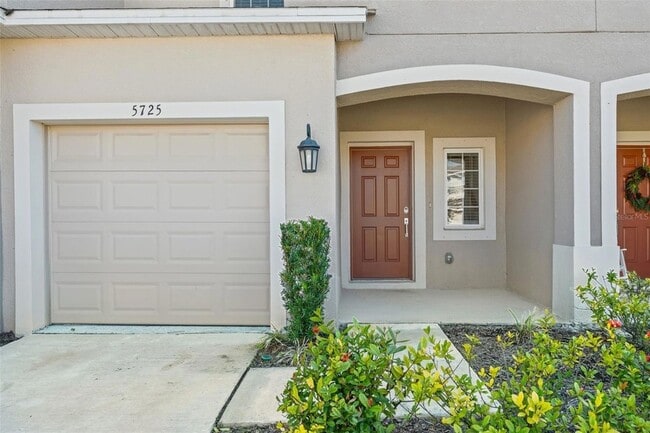 Building Photo - 5725 Haven Ter