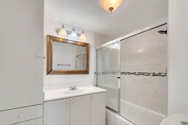 Photo - 130 S Shore Dr Apartment