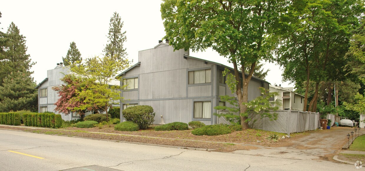 Primary Photo - 602-614 E 42nd Ave