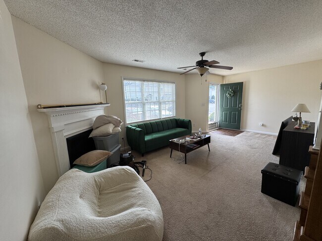 Foto del edificio - 1216-12X6 Cross Creek Cir