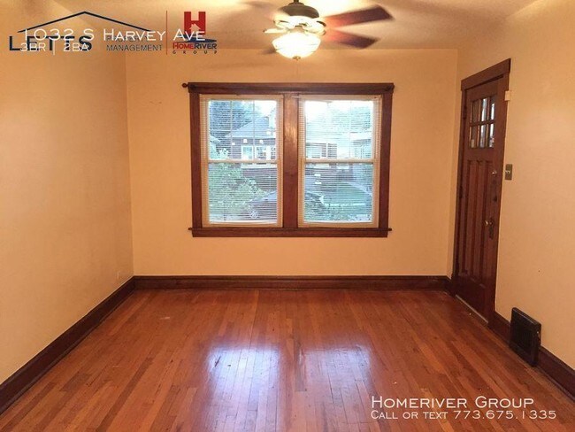 Building Photo - 3 bedroom in Oak Park IL 60304