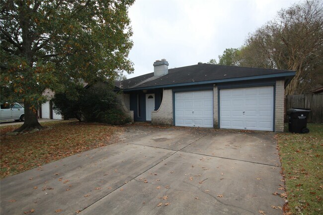 Building Photo - 22619 Braken Carter Ln