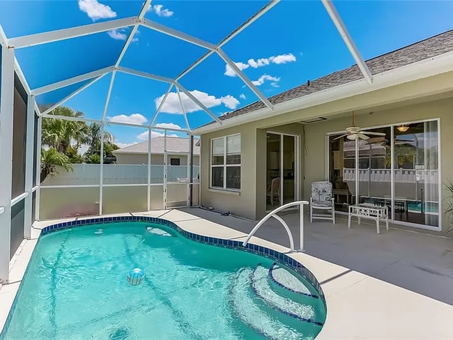 Building Photo - 3-Bed 2-Bath Unfurnished Pool Home - Greenfield Plantation