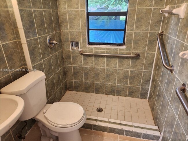 Foto del edificio - 2129 NW 44th St