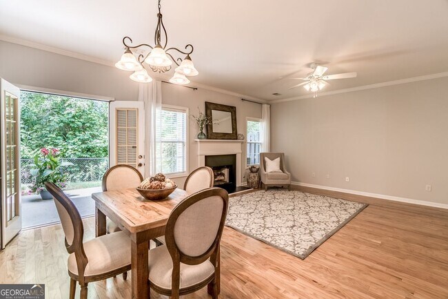 Foto del edificio - 4173 Rogers Creek Ct