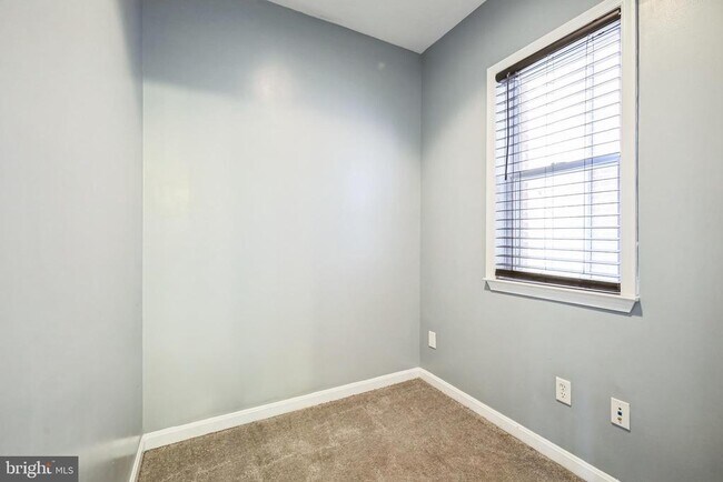 Foto del edificio - 610 Irving St NW
