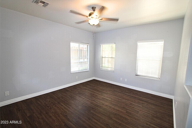 Building Photo - 854 S San Marcos Dr