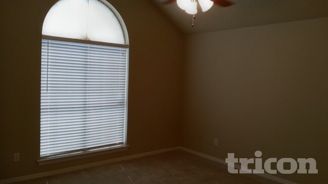 Building Photo - 603 Kimberly Dr