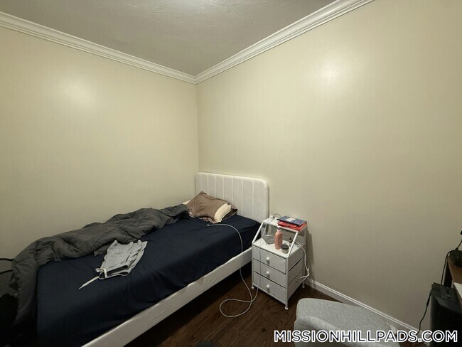 Foto del edificio - 712 Shawmut Ave